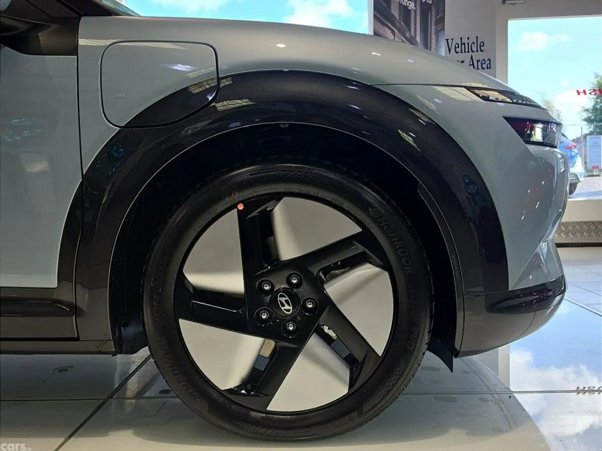 Hyundai IONIQ 3 Hatchback, Electric, 2027, Blue