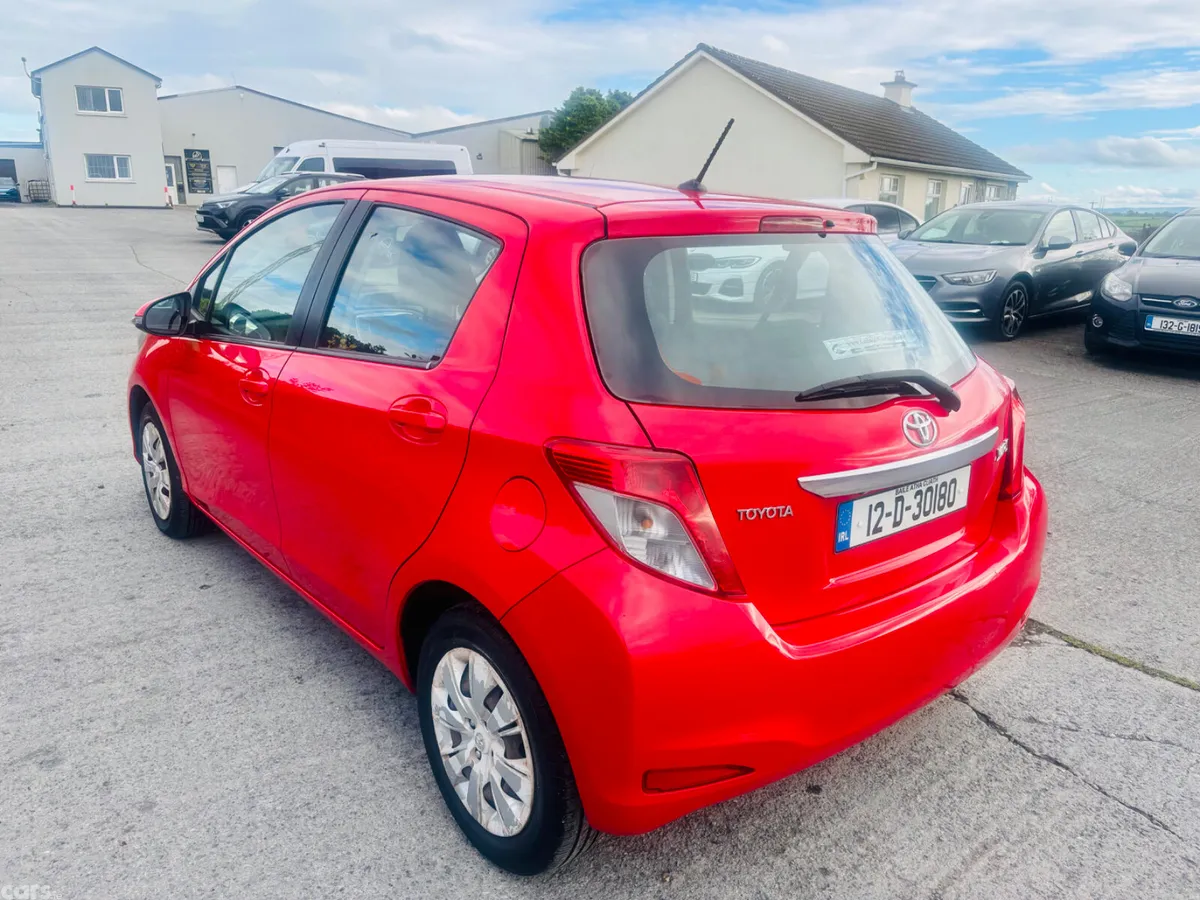Toyota Yaris Hatchback, Petrol, 2012, Red