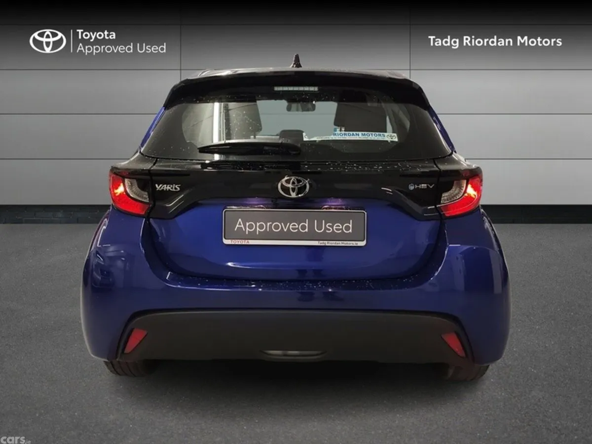 Toyota Yaris Hatchback, Petrol Hybrid, 2026, Blue