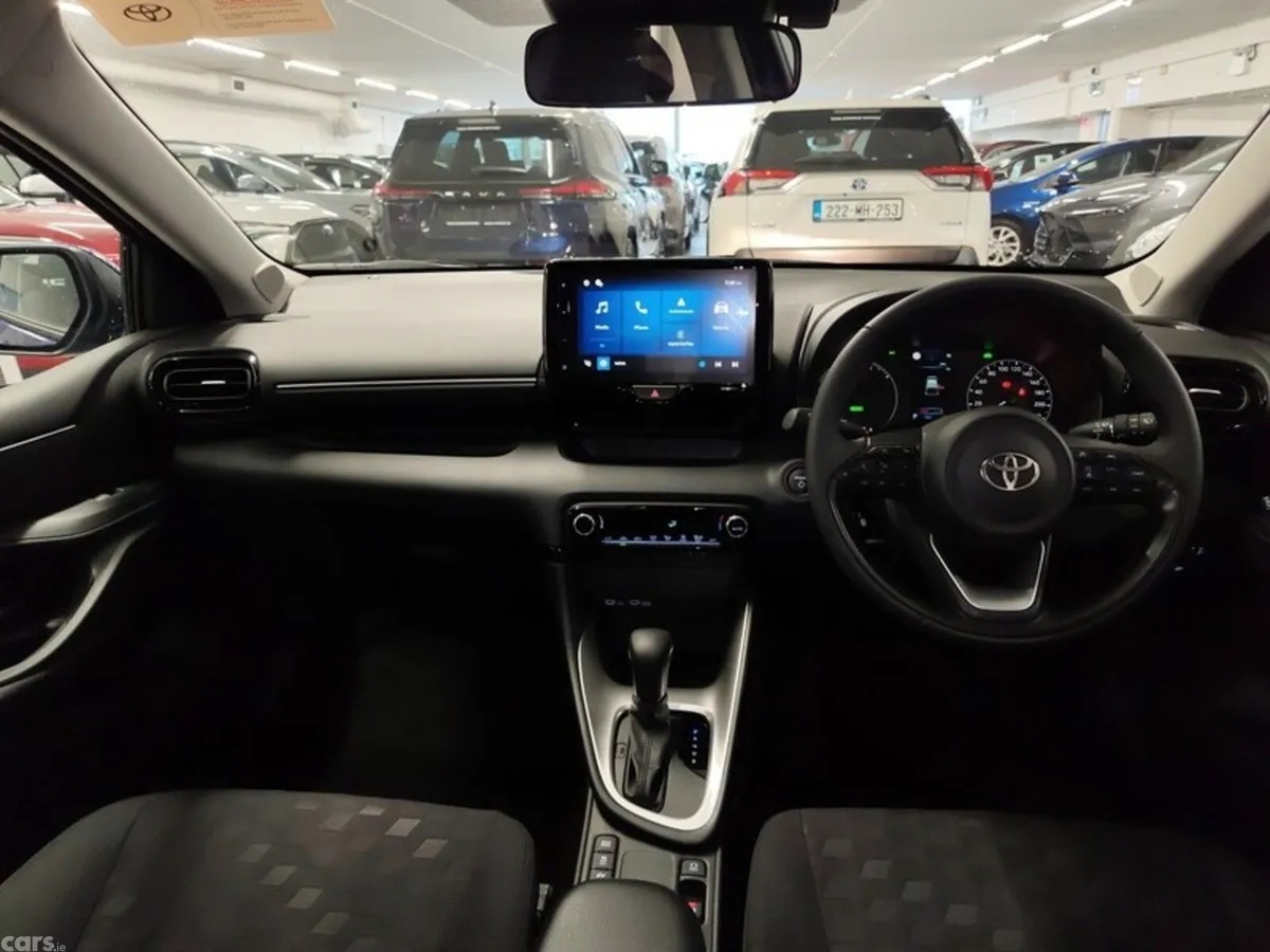 Toyota Yaris Hatchback, Petrol Hybrid, 2026, Blue