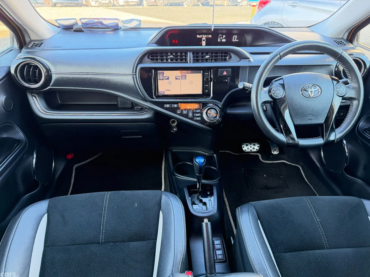 Toyota Aqua Hatchback, Petrol Hybrid, 2016, Yellow