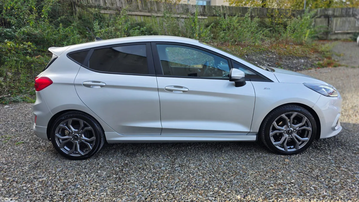 Ford Fiesta Hatchback, Petrol, 2021, Silver