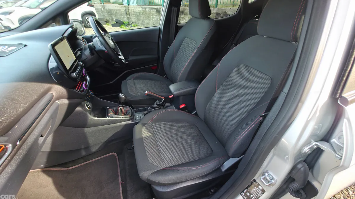 Ford Fiesta Hatchback, Petrol, 2021, Silver