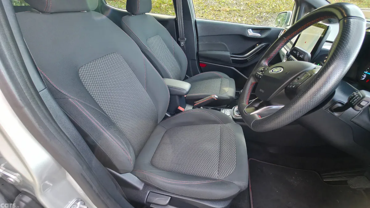 Ford Fiesta Hatchback, Petrol, 2021, Silver