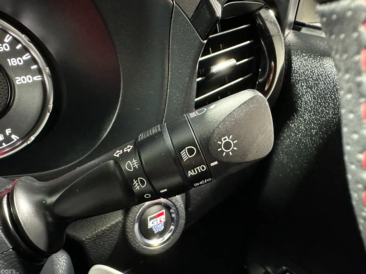 Toyota Hilux Pick Up, Diesel, 2024, Black