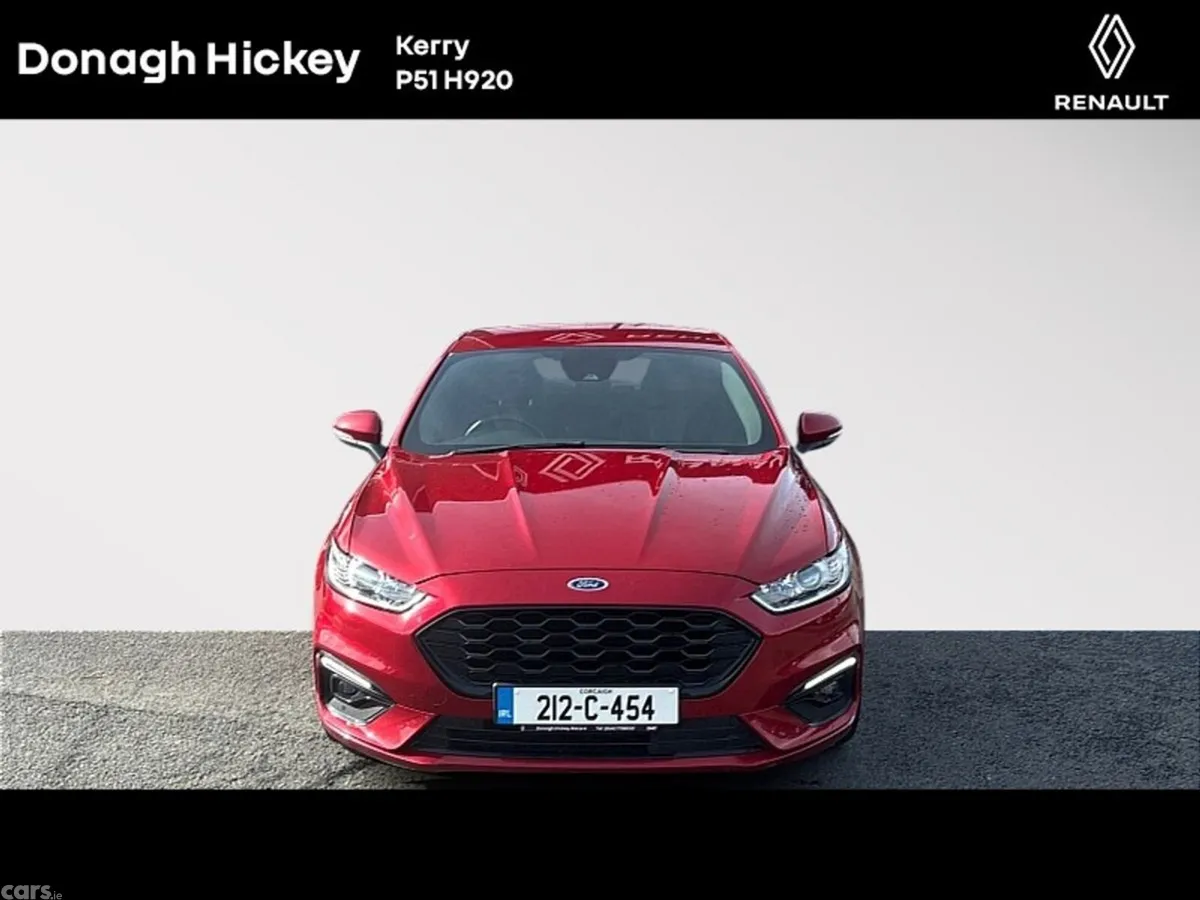 Ford Mondeo Hatchback, Diesel, 2021, Red