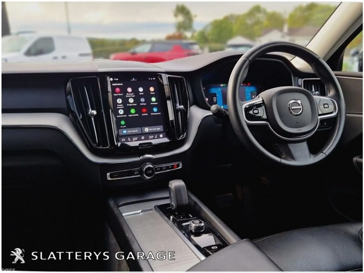 Volvo XC60 SUV, Petrol Plug-in Hybrid, 2023, Grey