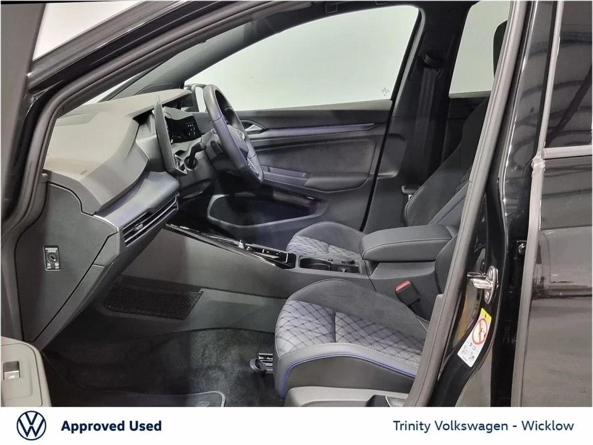 Volkswagen Golf Estate, Diesel, 2026, Black