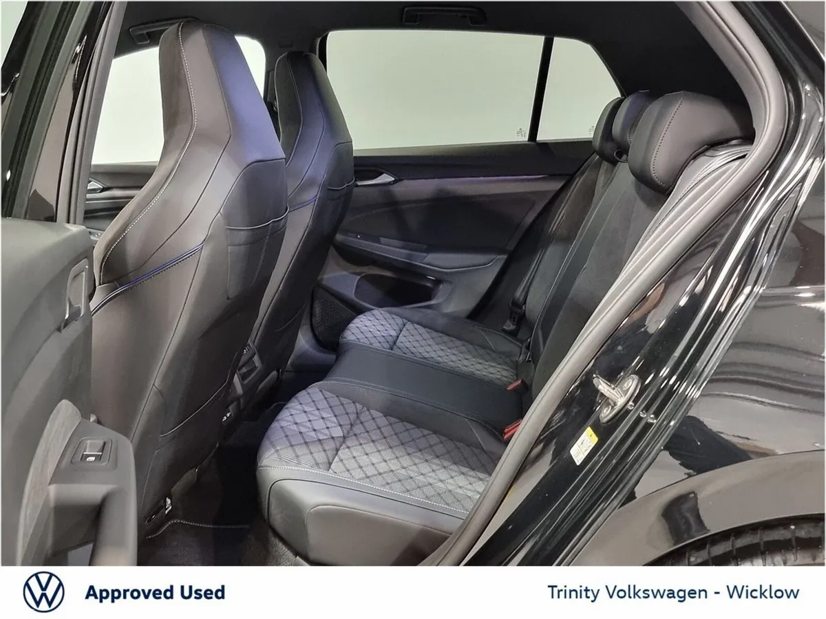 Volkswagen Golf Estate, Diesel, 2026, Black