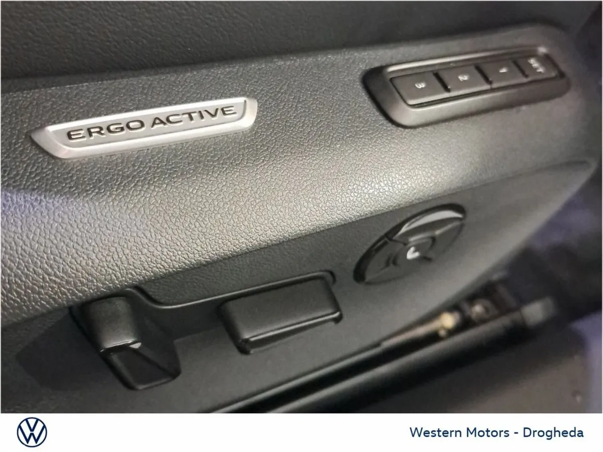 Volkswagen Passat Estate, Petrol Plug-in Hybrid, 2026, Black