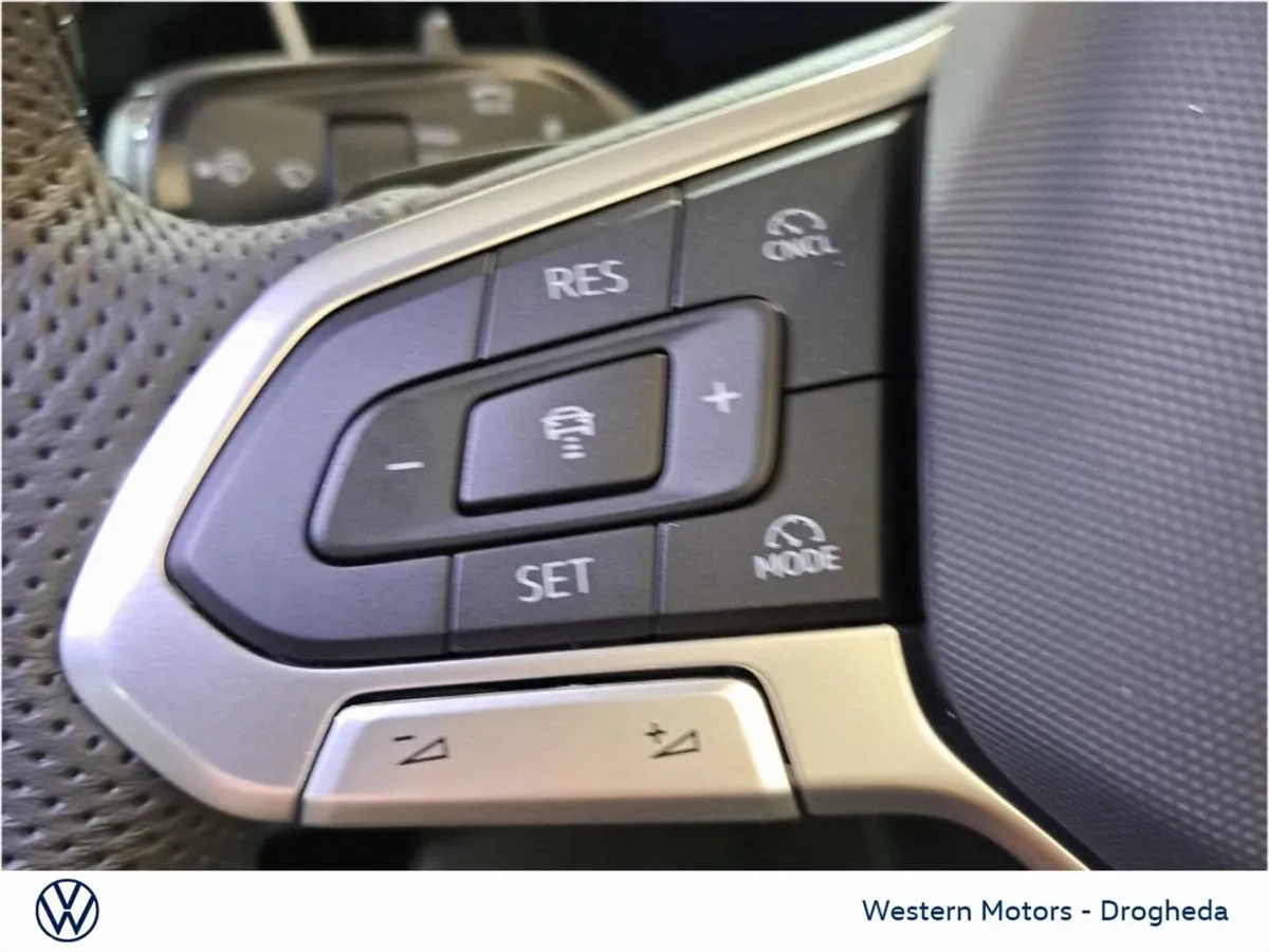 Volkswagen Passat Estate, Petrol Plug-in Hybrid, 2026, Black