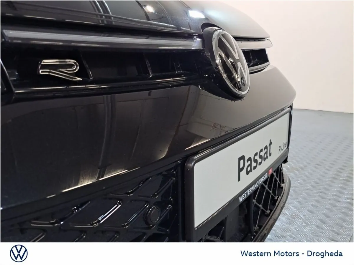 Volkswagen Passat Estate, Petrol Plug-in Hybrid, 2026, Black