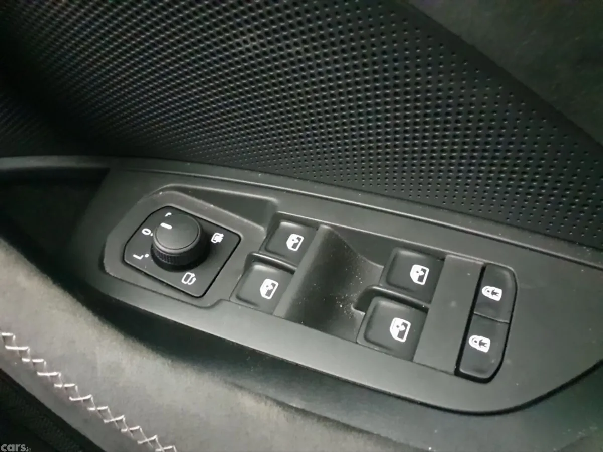 Skoda Kodiaq SUV, Petrol Plug-in Hybrid, 2026, Grey