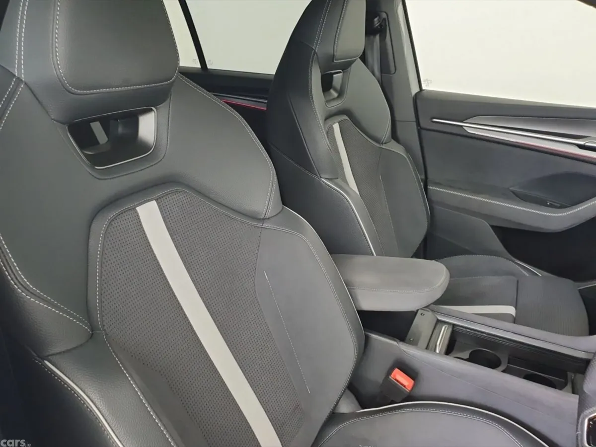 Skoda Kodiaq SUV, Petrol Plug-in Hybrid, 2026, Grey