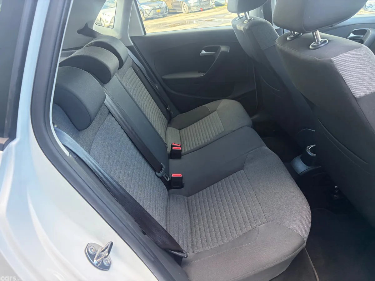 Volkswagen Polo Hatchback, Petrol, 2014, White