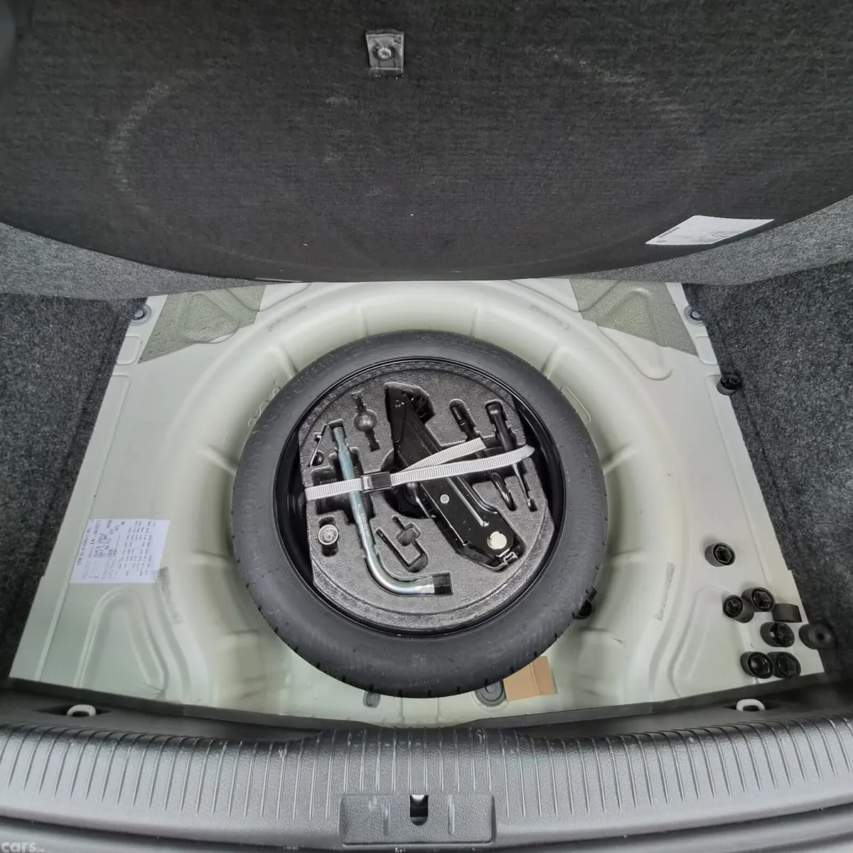 Volkswagen Golf Hatchback, Petrol, 2013, White