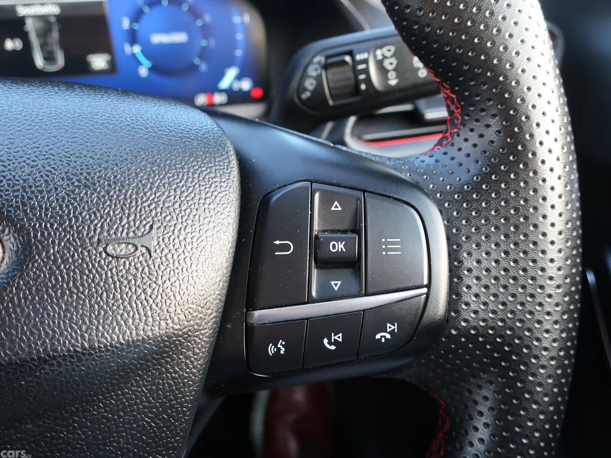 Ford Puma MPV, Petrol Hybrid, 2022, Blue