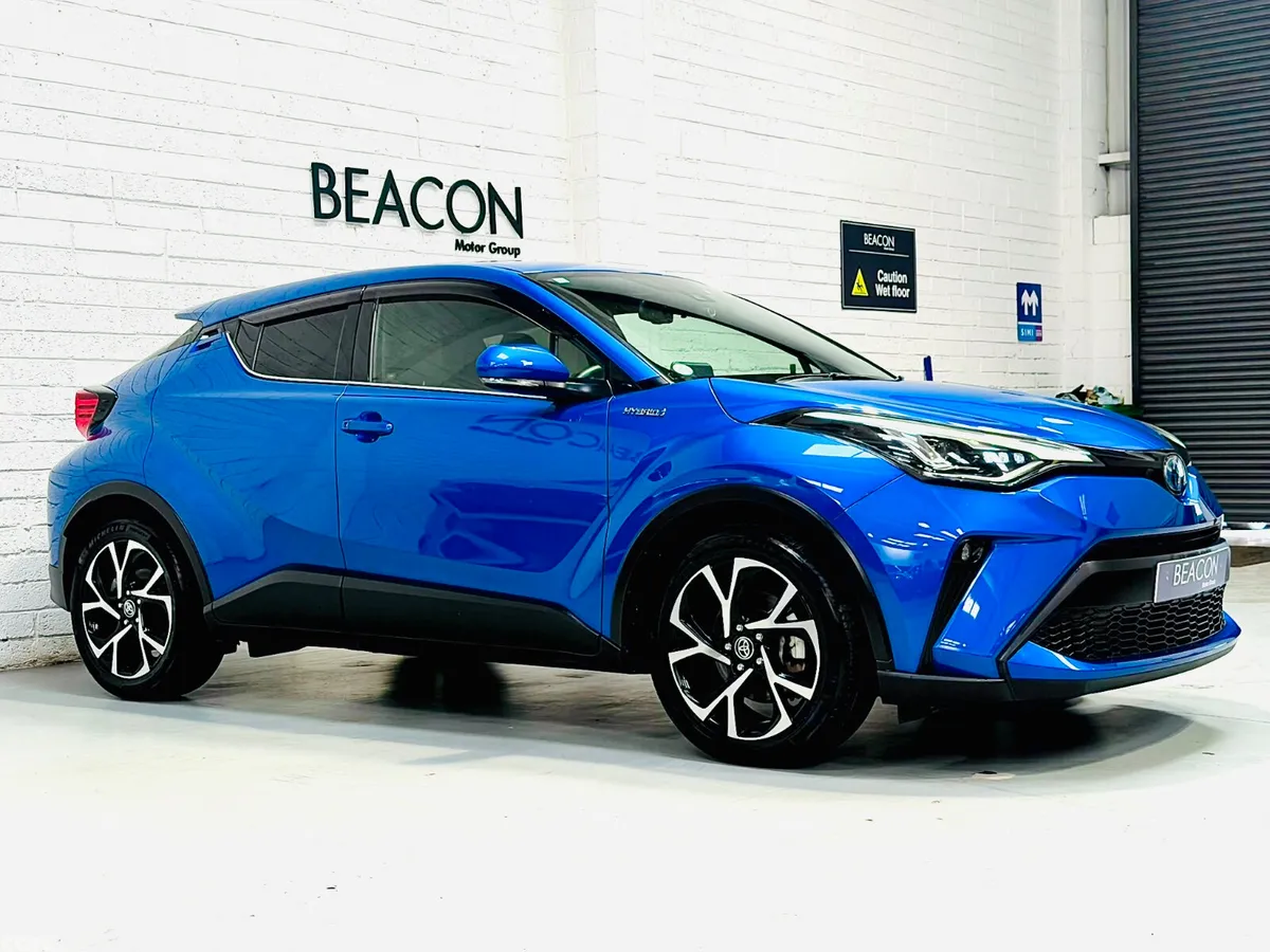 Toyota C-HR SUV, Petrol Hybrid, 2020, Blue