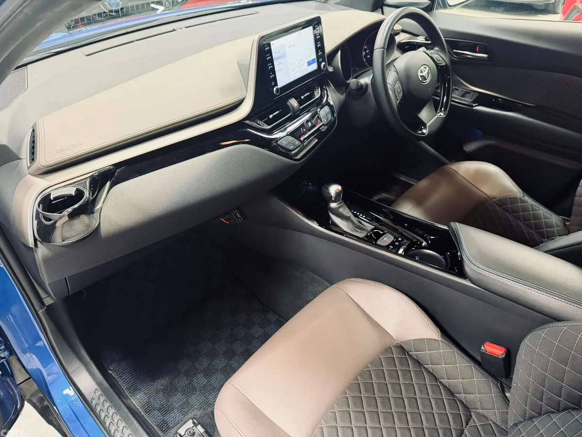 Toyota C-HR SUV, Petrol Hybrid, 2020, Blue