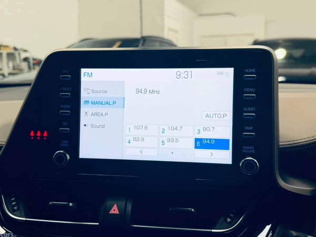 Toyota C-HR SUV, Petrol Hybrid, 2020, Blue