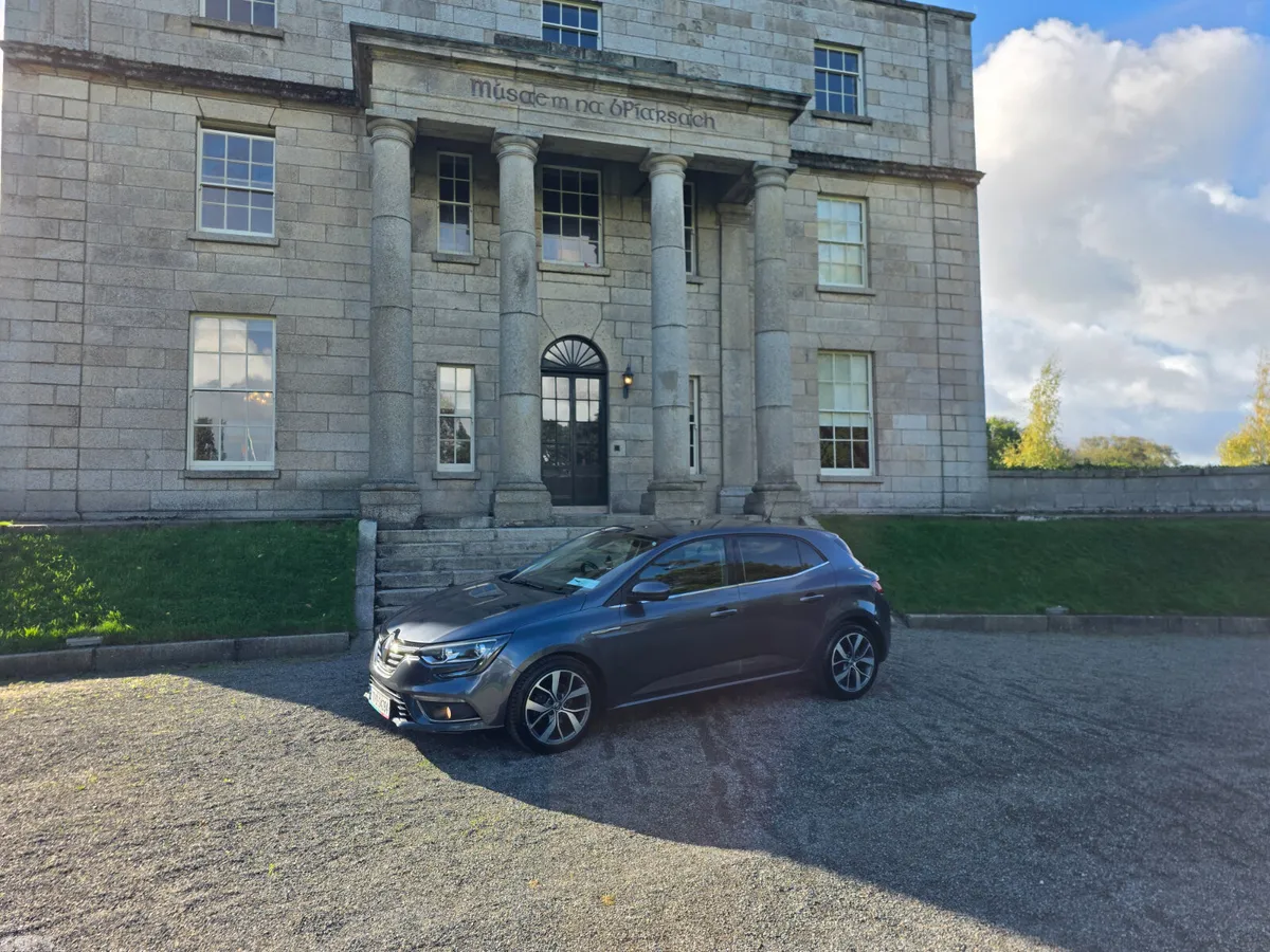 Renault Megane Hatchback, Diesel, 2017, Grey