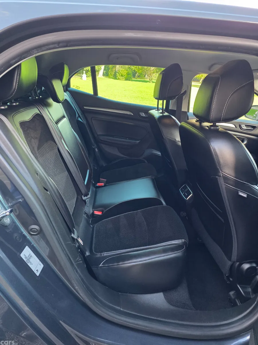 Renault Megane Hatchback, Diesel, 2017, Grey