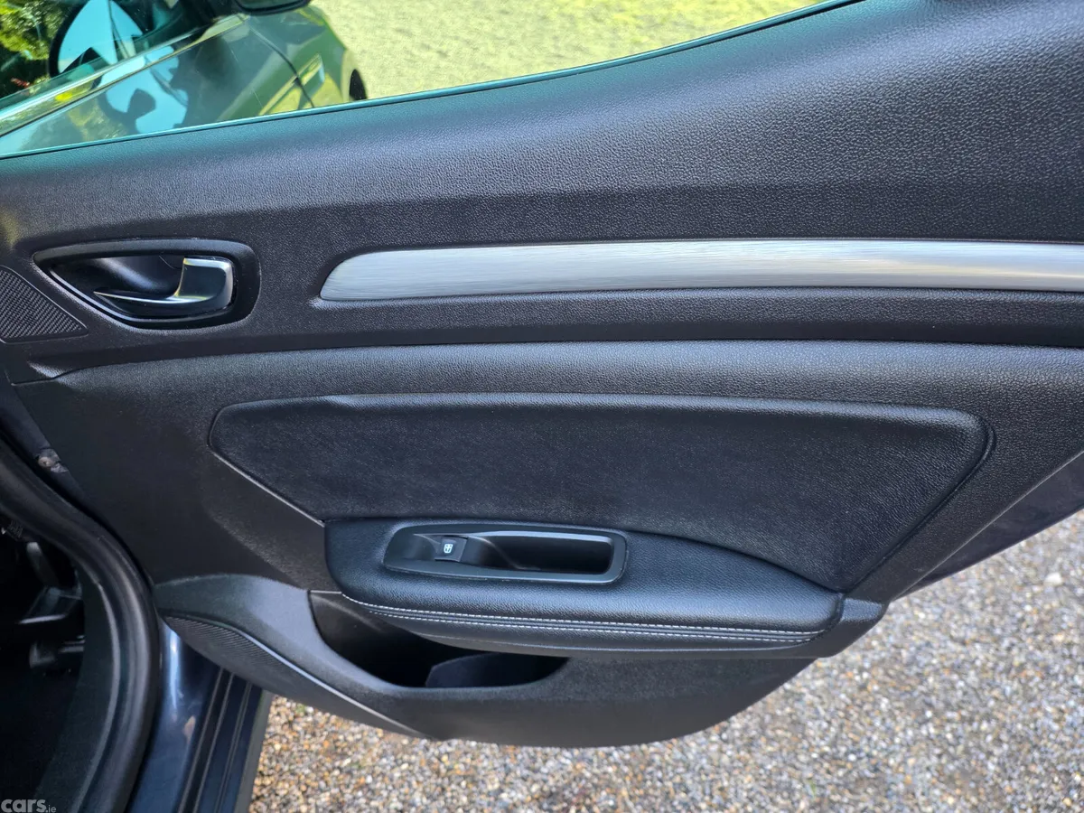 Renault Megane Hatchback, Diesel, 2017, Grey