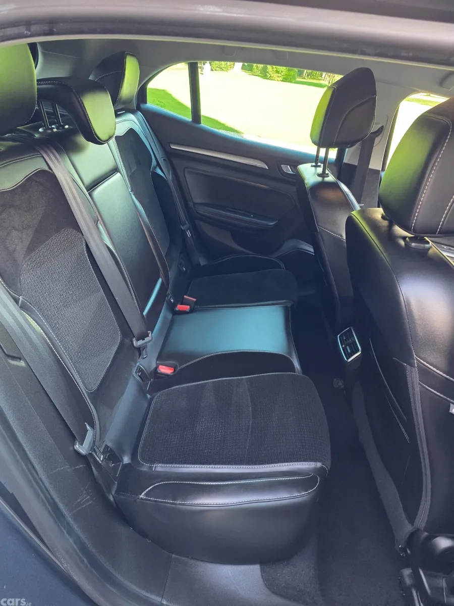 Renault Megane Hatchback, Diesel, 2017, Grey