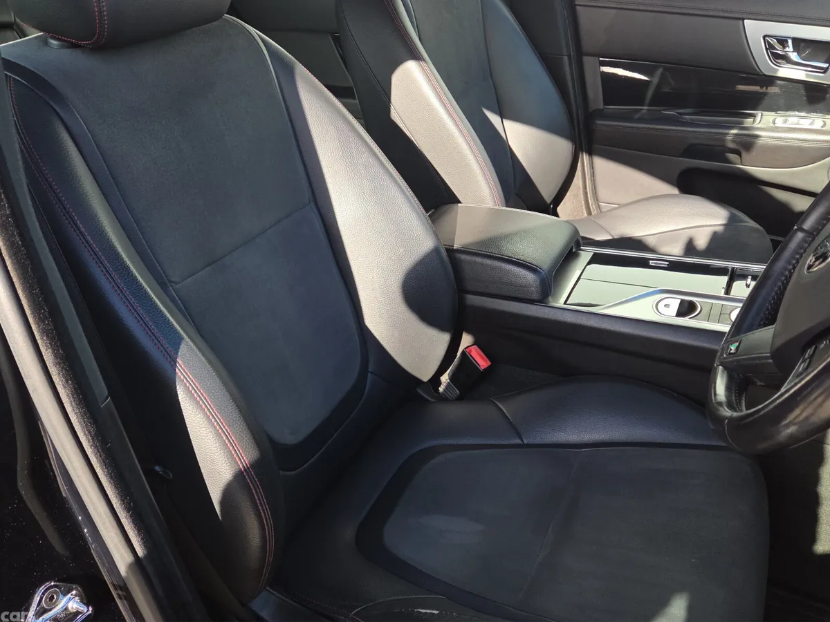 Jaguar XF Saloon, Diesel, 2014, Black