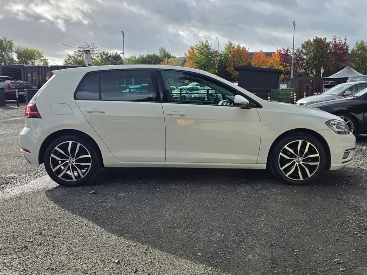 Volkswagen Golf Hatchback, Petrol, 2018, White