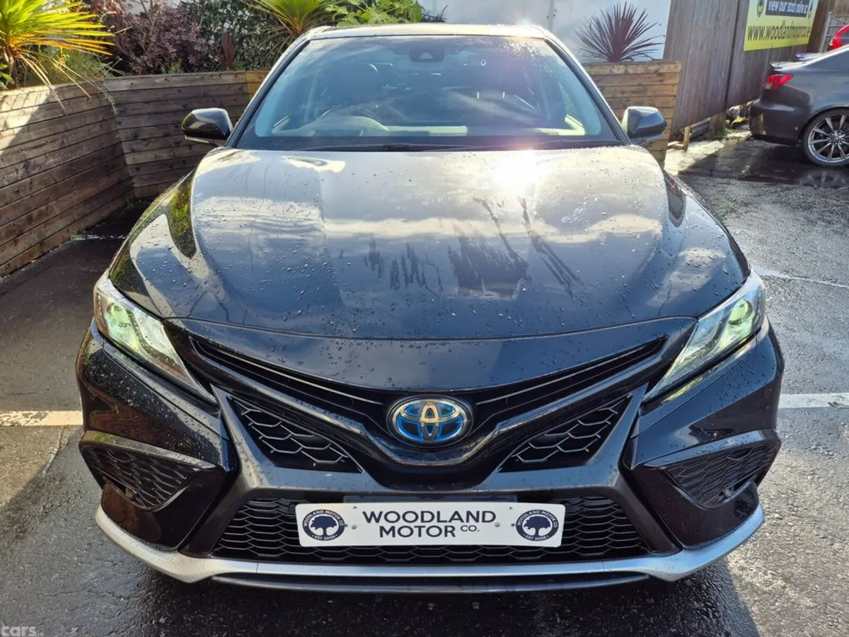 Toyota Camry Saloon, Petrol Hybrid, 2022, Black