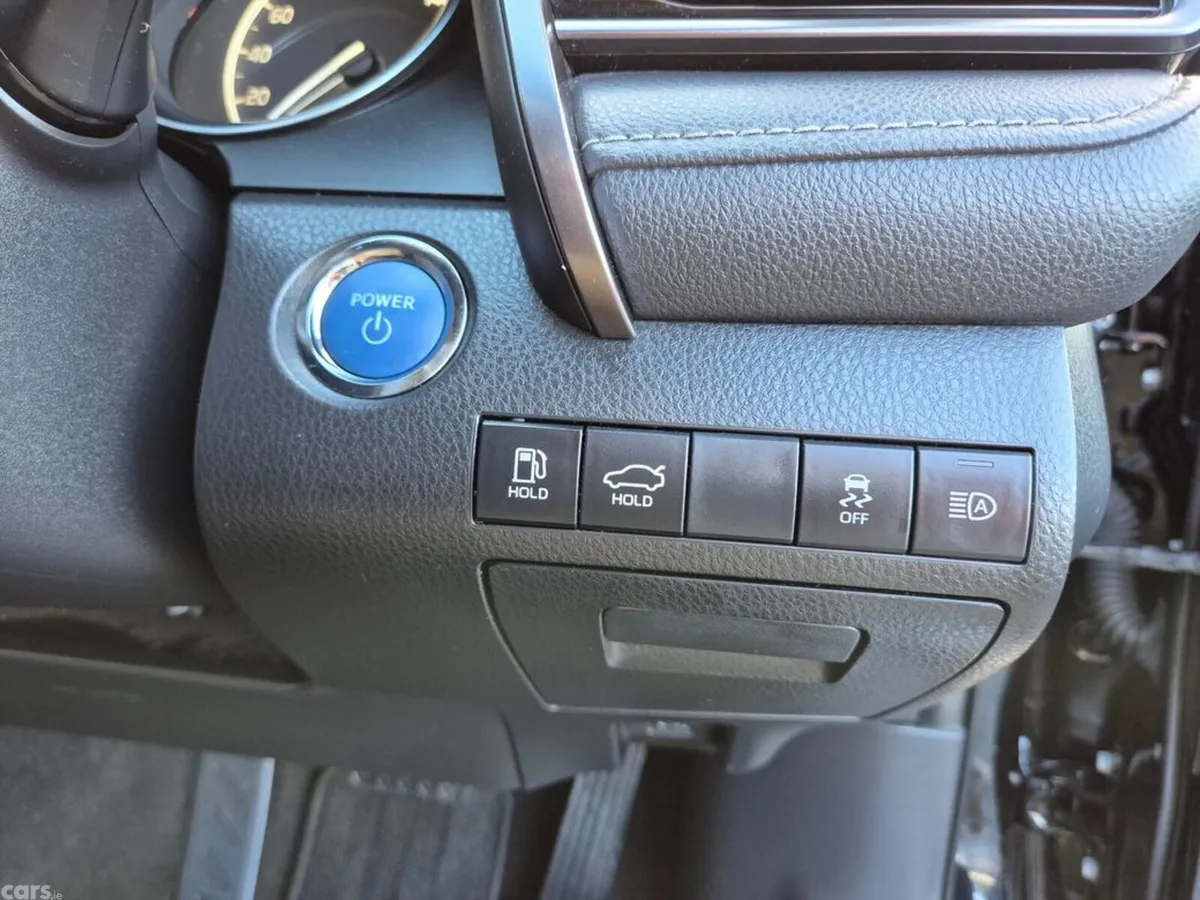 Toyota Camry Saloon, Petrol Hybrid, 2022, Black