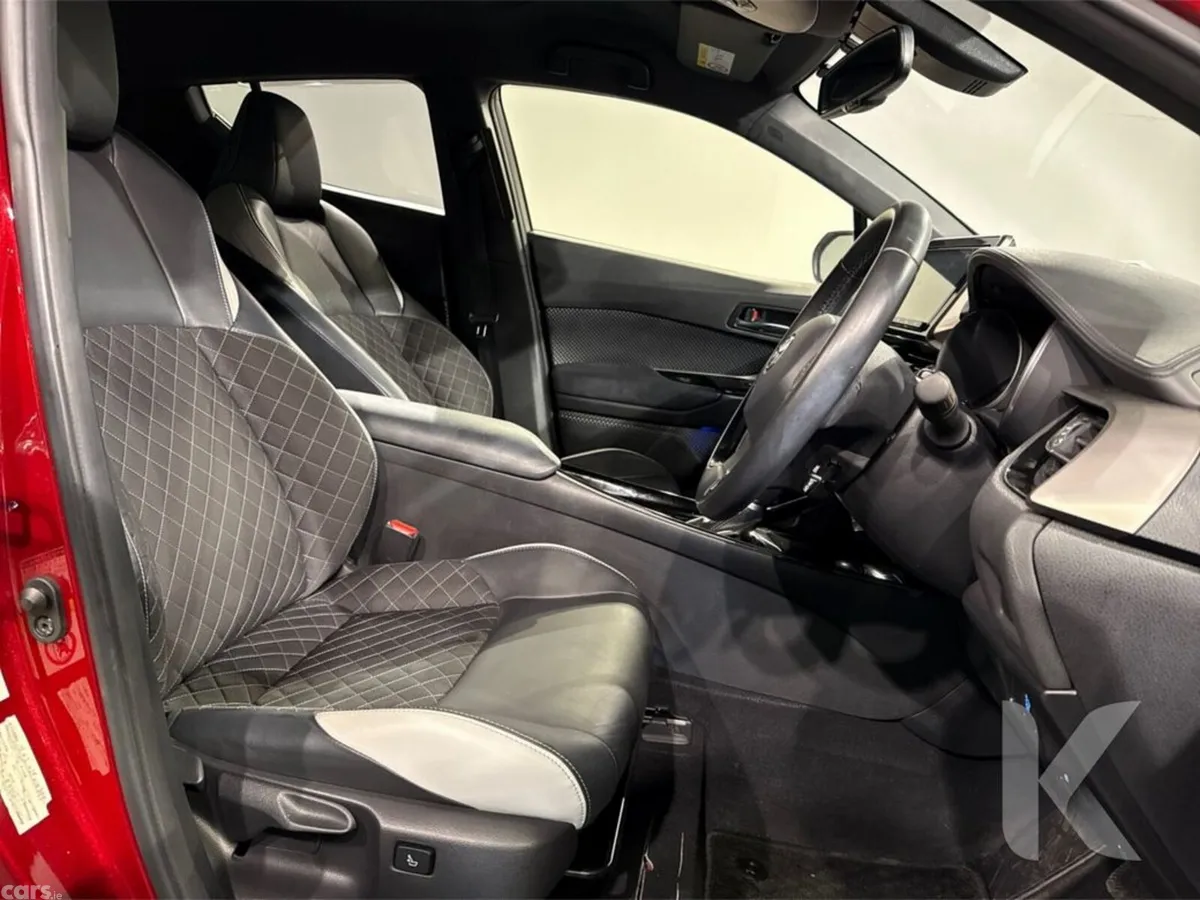 Toyota C-HR SUV, Petrol Hybrid, 2019, Red