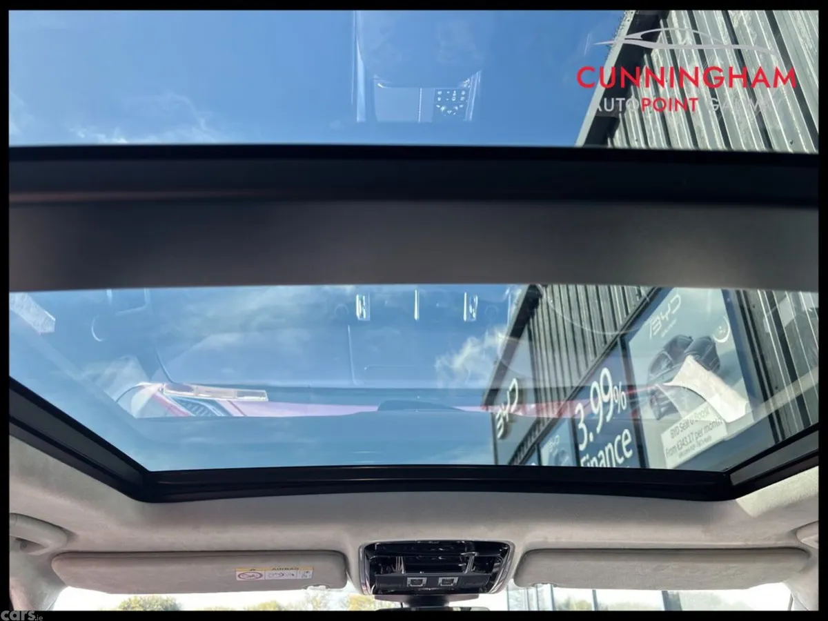 Land Rover Range Rover SUV, Diesel, 2018, Red