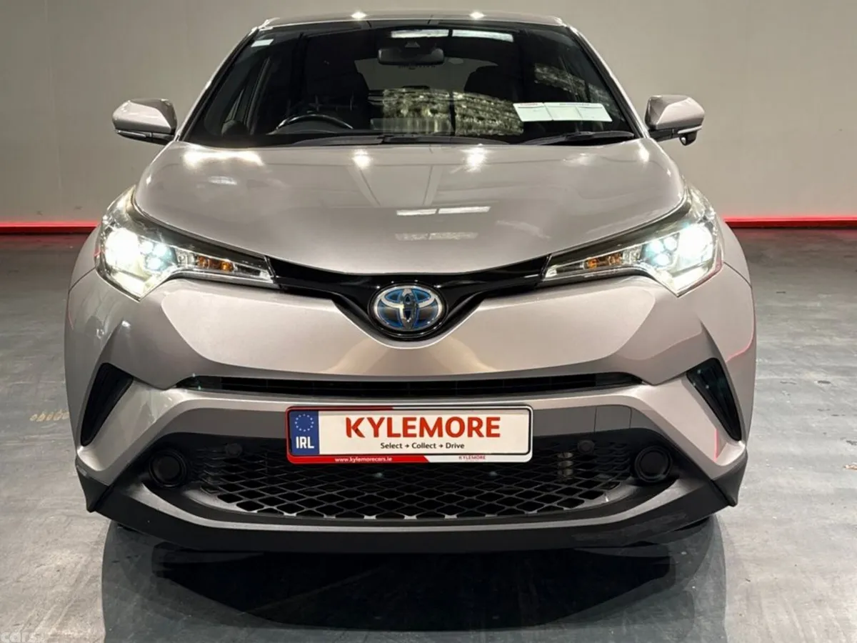 Toyota C-HR SUV, Petrol Hybrid, 2017, Silver
