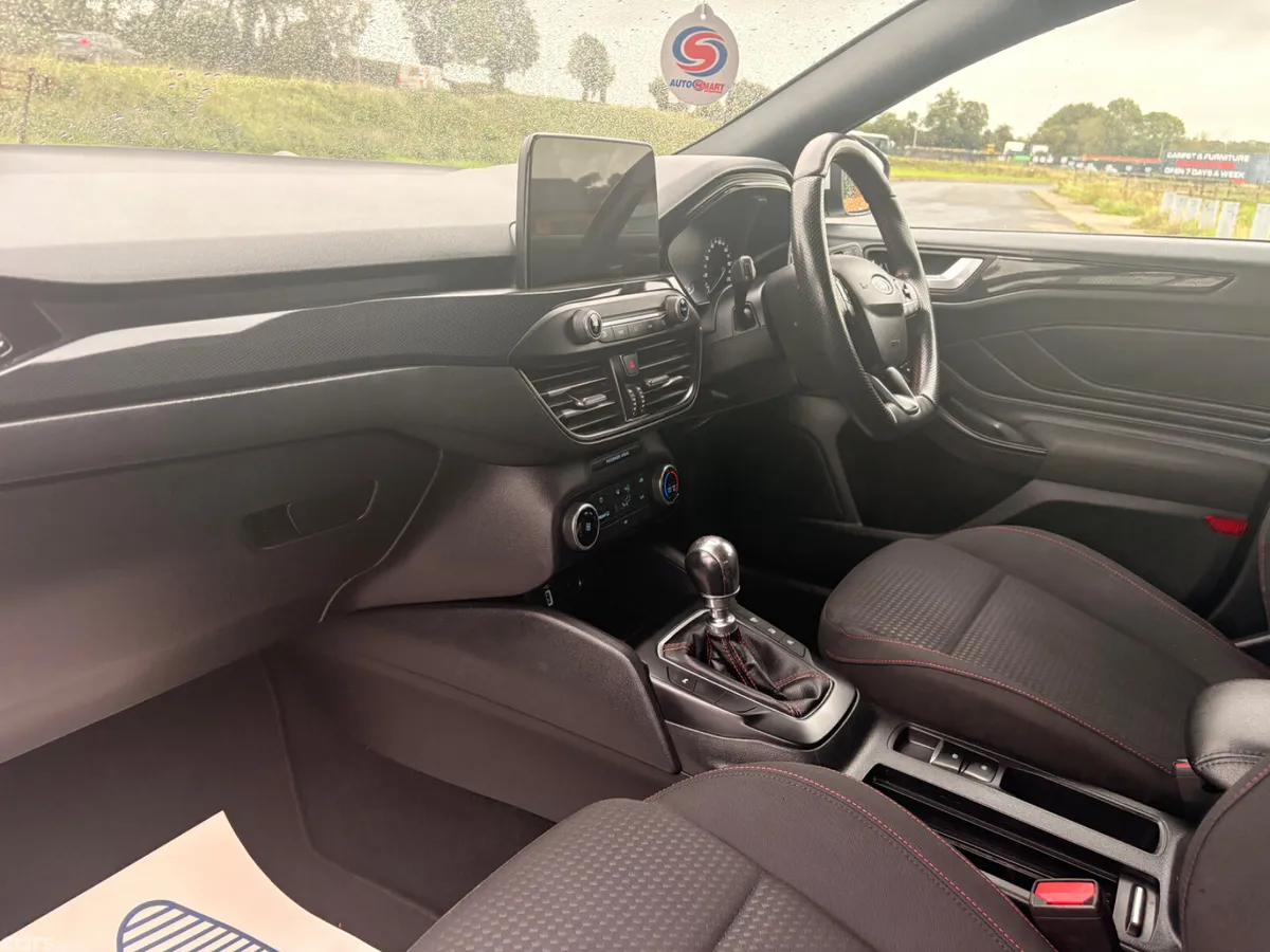 Ford Focus Hatchback, Diesel, 2020, White