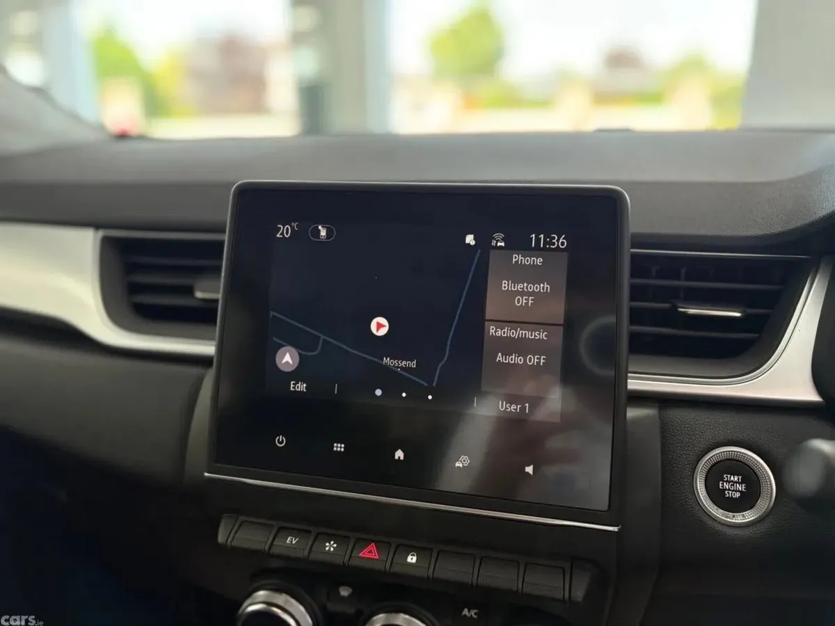 Renault Captur SUV, Petrol Hybrid, 2023, Silver
