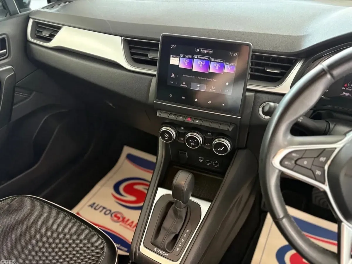Renault Captur SUV, Petrol Hybrid, 2023, Silver