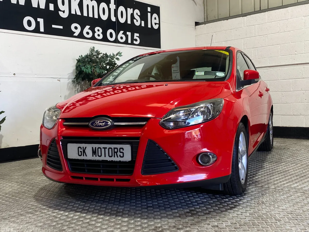Ford Focus Hatchback, Diesel, 2013, Red