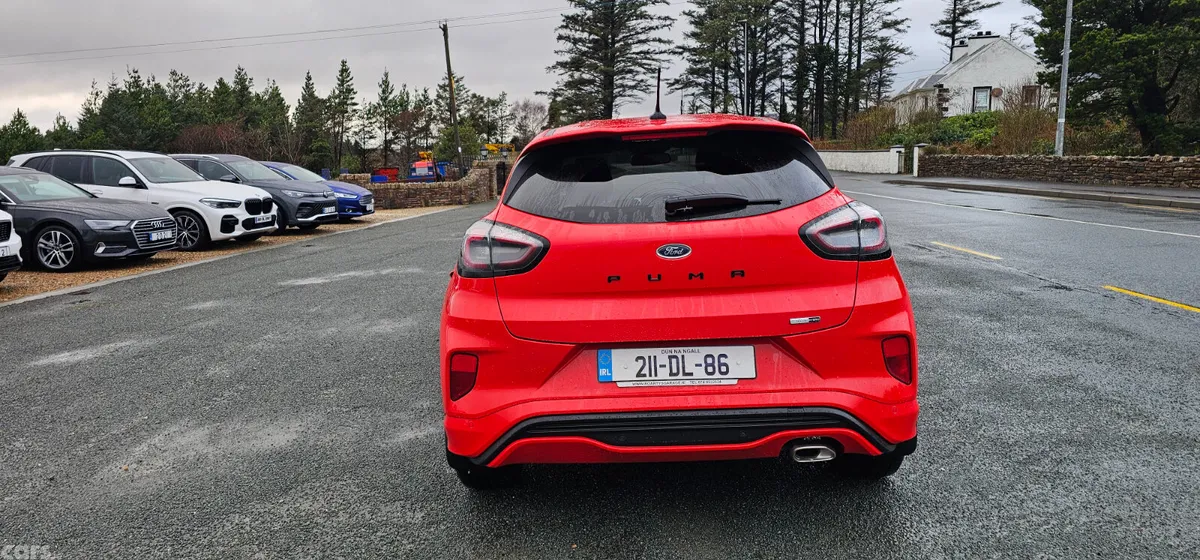 Ford Puma MPV, Petrol Hybrid, 2021, Red