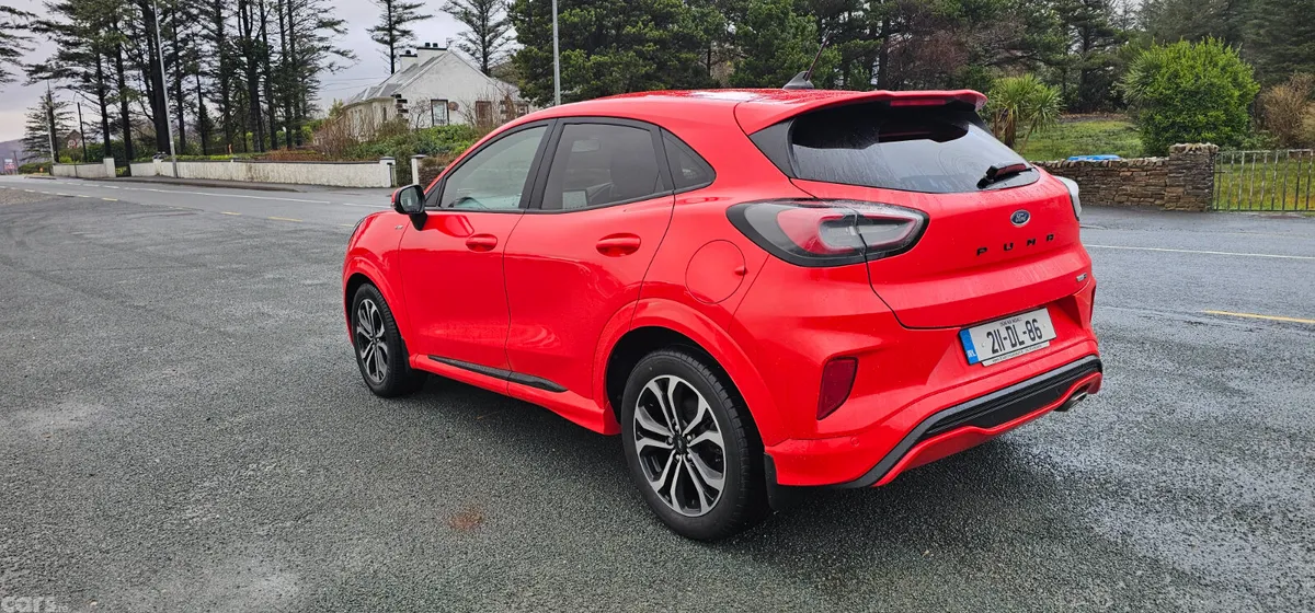 Ford Puma MPV, Petrol Hybrid, 2021, Red