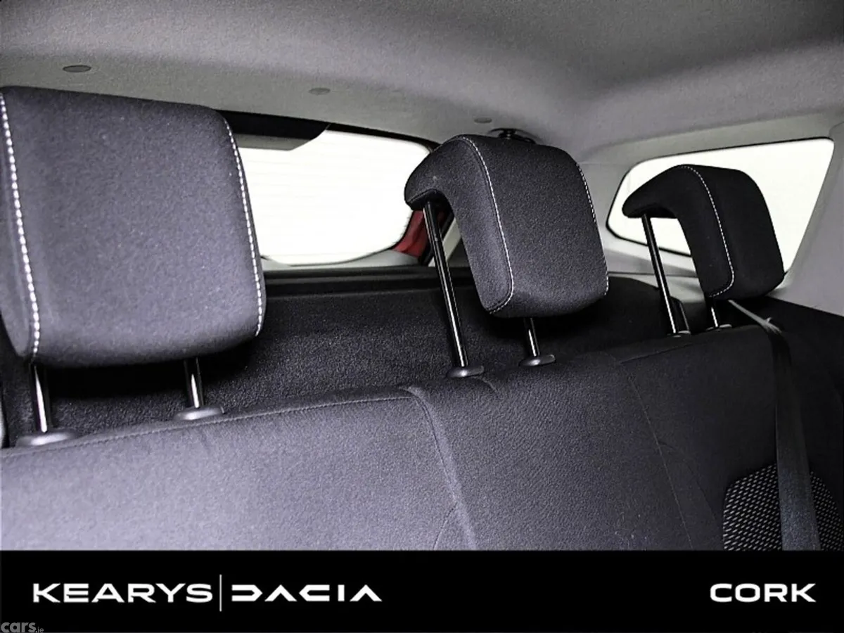Dacia Duster SUV, Diesel, 2021, Red