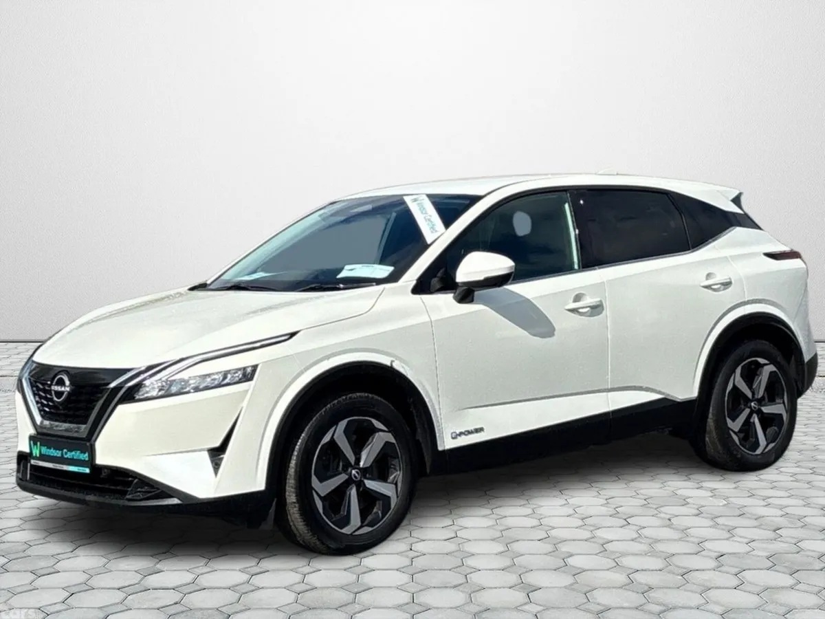 Nissan Qashqai MPV, Petrol Hybrid, 2023, White
