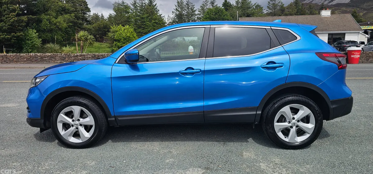 Nissan Qashqai Hatchback, Diesel, 2019, Blue