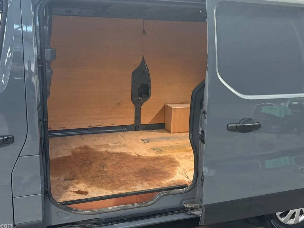 Nissan Primastar MPV, Diesel, 2024, Grey