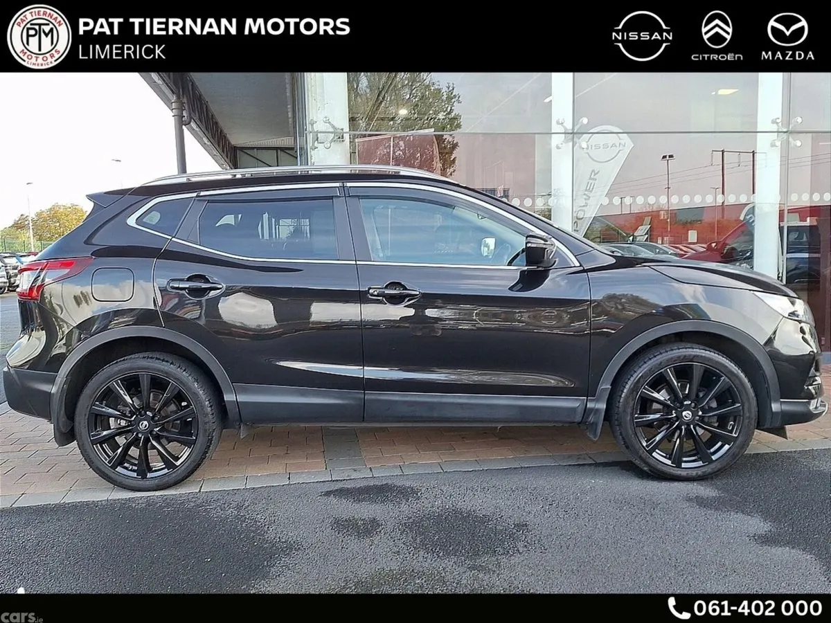 Nissan Qashqai MPV, Petrol, 2021, Black