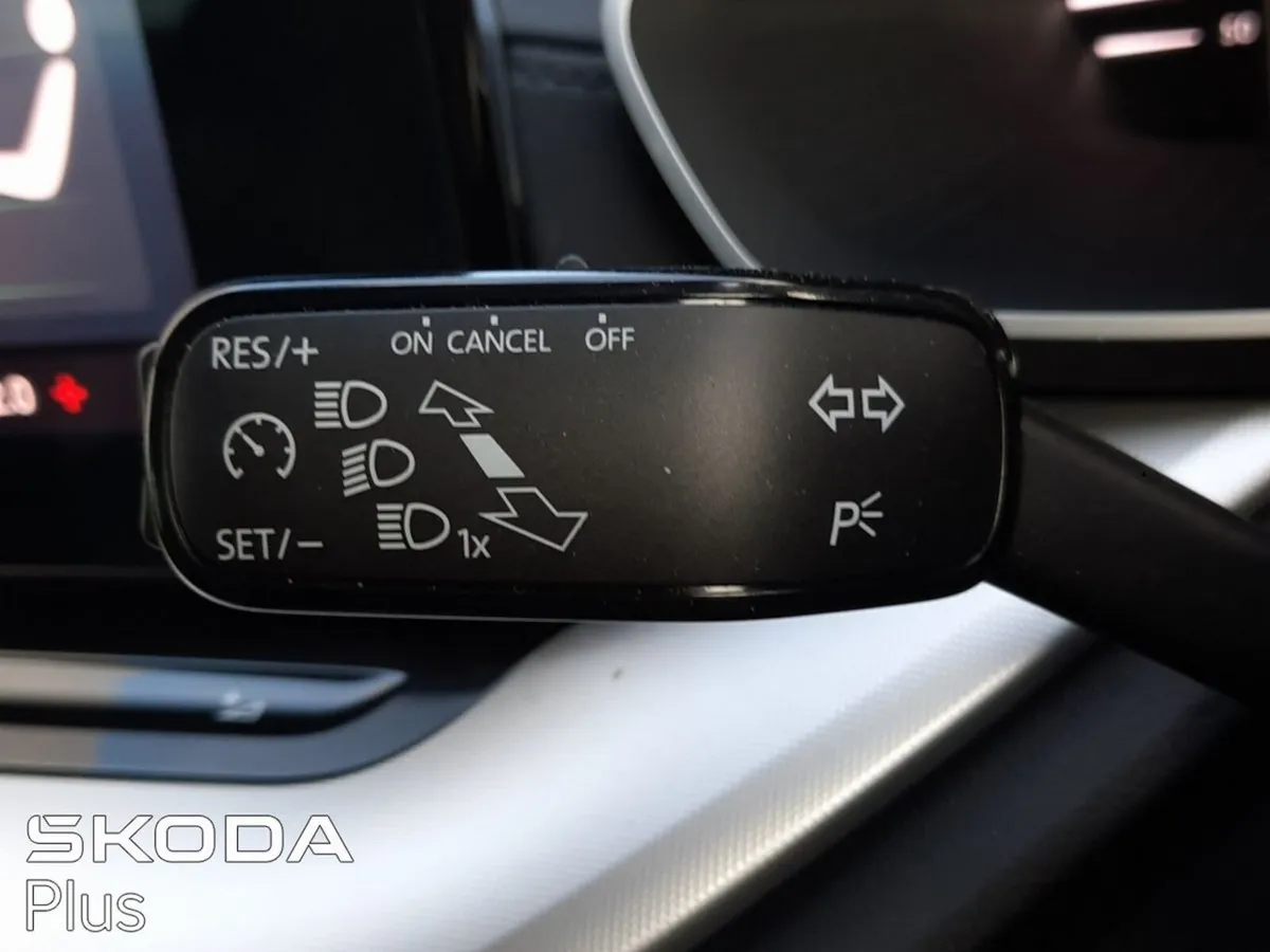 Skoda Octavia Saloon, Diesel, 2026, Black