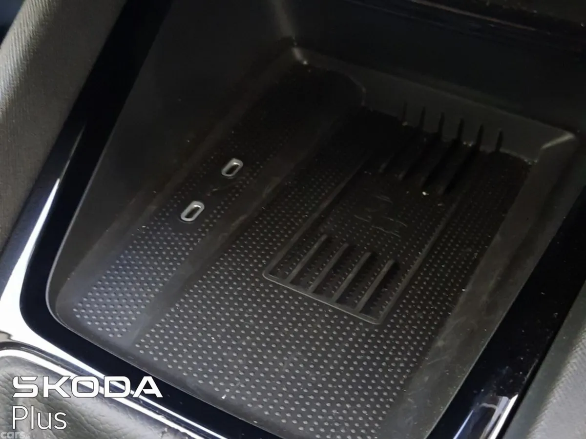 Skoda Octavia Saloon, Diesel, 2026, Black