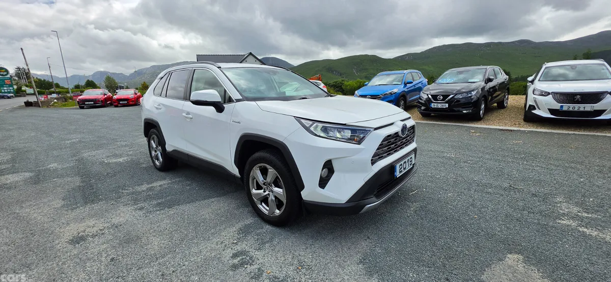Toyota RAV4 SUV, Petrol Hybrid, 2019, White
