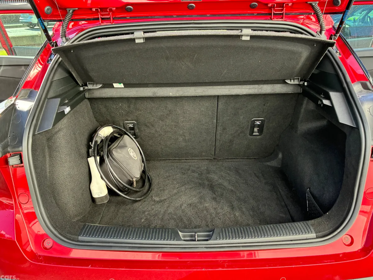 MG MG4 Hatchback, Electric, 2023, Red